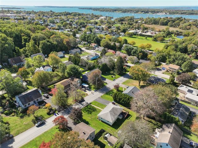3 King Street, Bristol, RI 02809