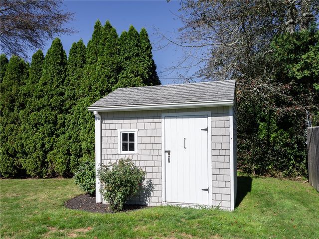 3 King Street, Bristol, RI 02809