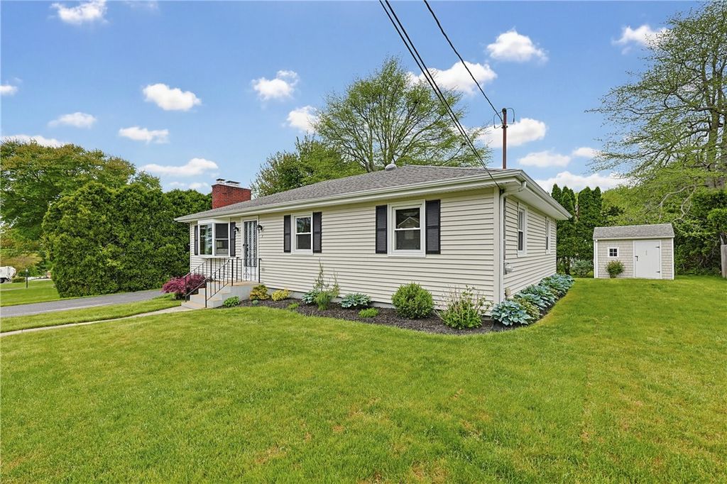 3 King Street, Bristol, RI 02809
