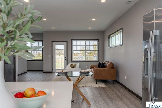 3068 Bluestem Trail, Mankato, MN 56001