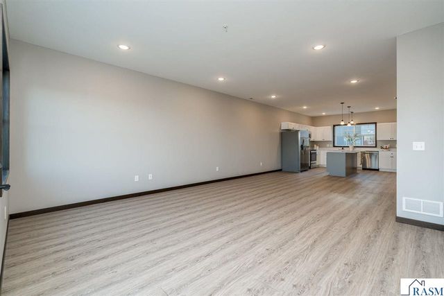 3068 Bluestem Trail, Mankato, MN 56001