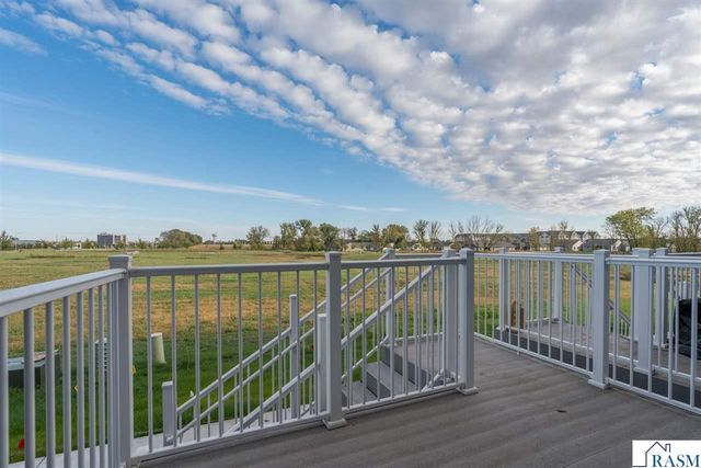 3068 Bluestem Trail, Mankato, MN 56001