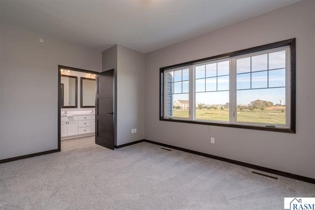 3068 Bluestem Trail, Mankato, MN 56001