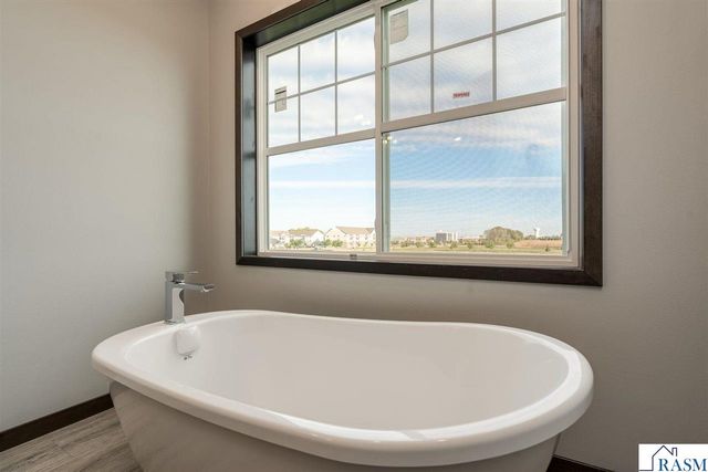 3068 Bluestem Trail, Mankato, MN 56001