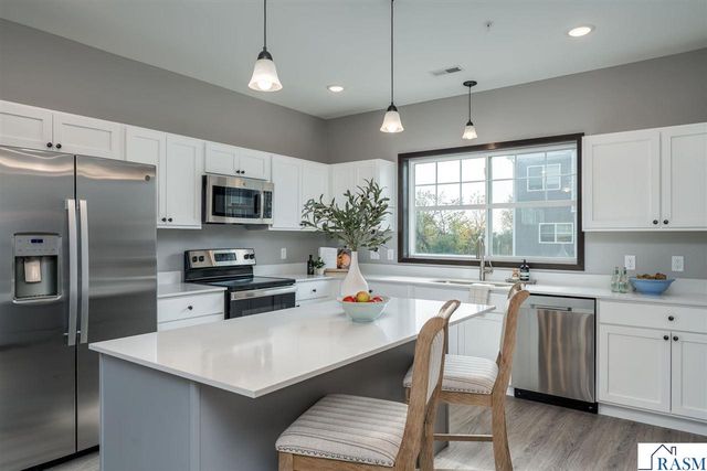 3068 Bluestem Trail, Mankato, MN 56001