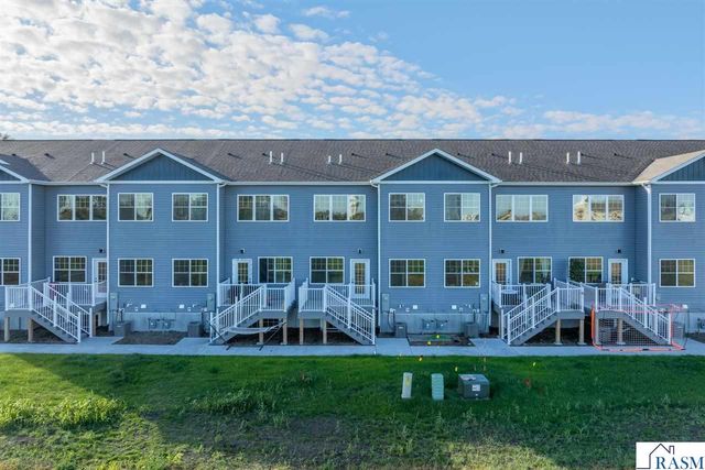 3068 Bluestem Trail, Mankato, MN 56001