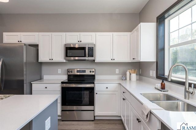 3068 Bluestem Trail, Mankato, MN 56001