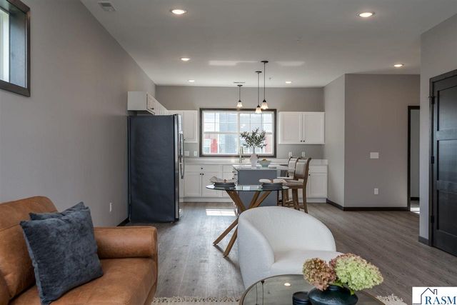 3068 Bluestem Trail, Mankato, MN 56001