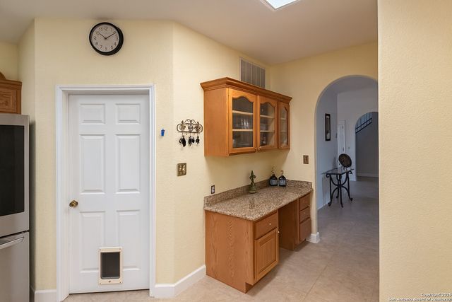 1968 Round Table, New Braunfels, TX 78130