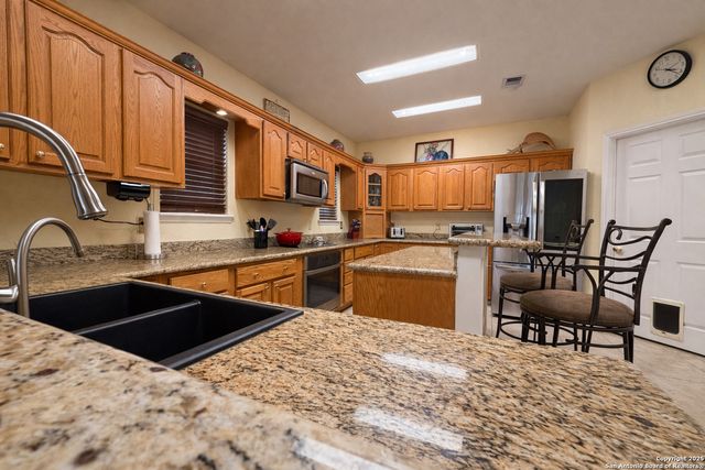 1968 Round Table, New Braunfels, TX 78130