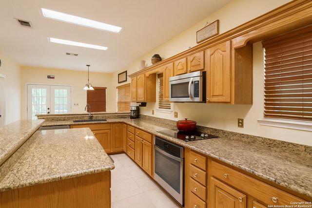 1968 Round Table, New Braunfels, TX 78130