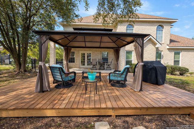 1968 Round Table, New Braunfels, TX 78130