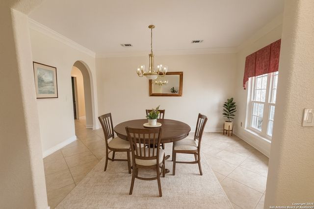 1968 Round Table, New Braunfels, TX 78130