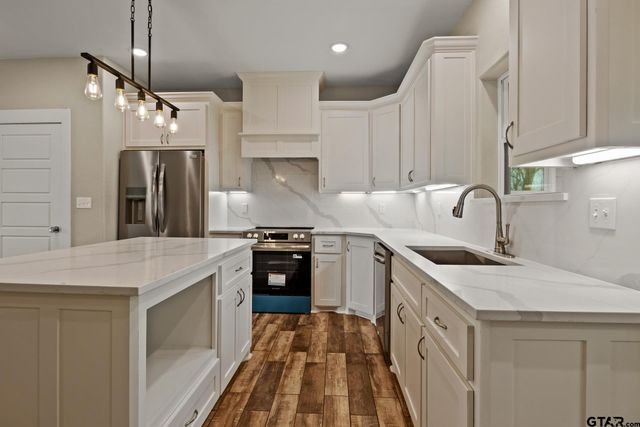 226 Moreland, Pittsburg, TX 75686