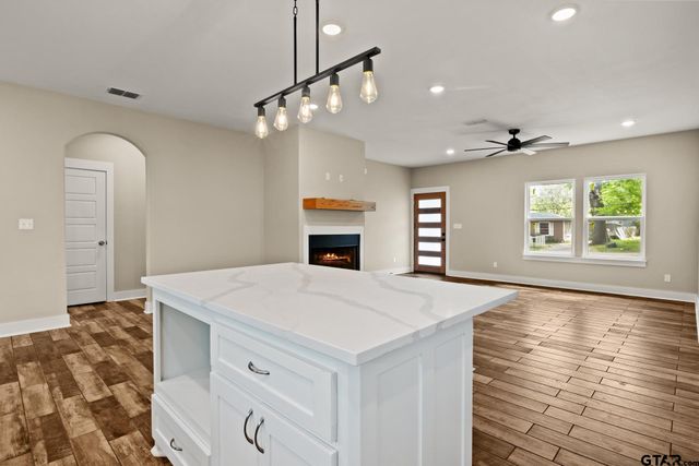 226 Moreland, Pittsburg, TX 75686