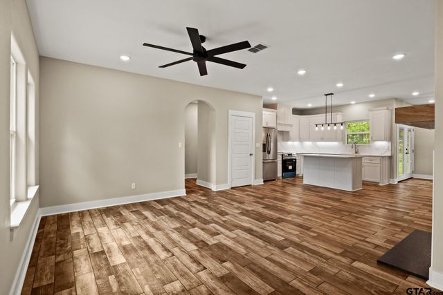 226 Moreland, Pittsburg, TX 75686