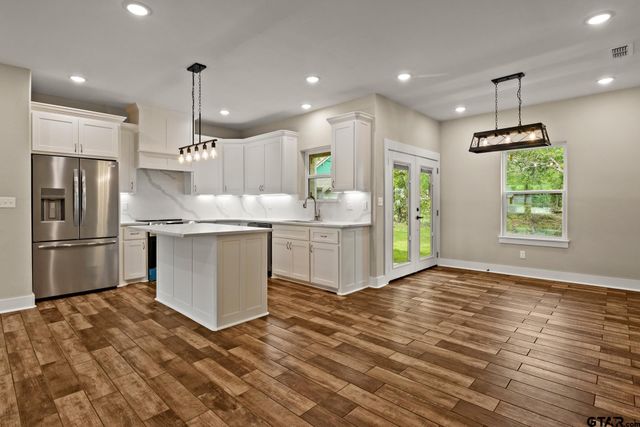 226 Moreland, Pittsburg, TX 75686