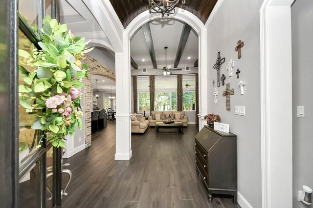 9634 Longmire Creek Way, Conroe, TX 77304