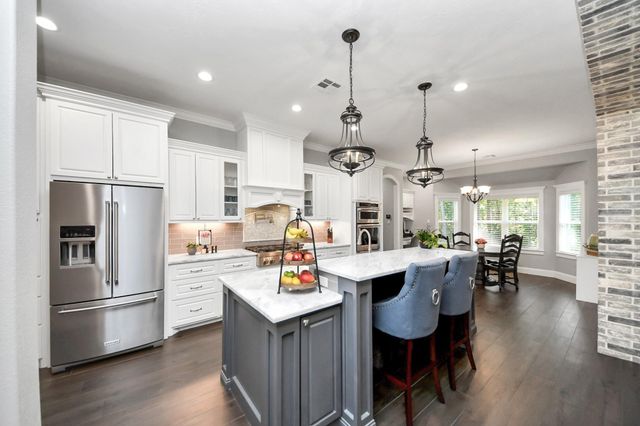 9634 Longmire Creek Way, Conroe, TX 77304