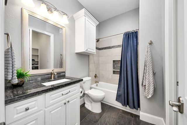 9634 Longmire Creek Way, Conroe, TX 77304