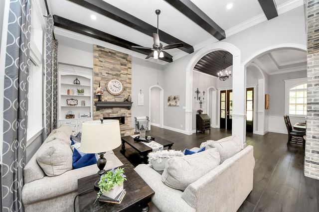 9634 Longmire Creek Way, Conroe, TX 77304