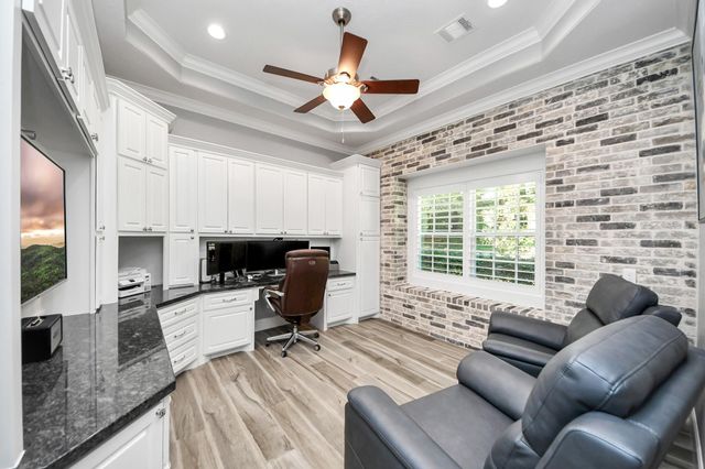 9634 Longmire Creek Way, Conroe, TX 77304