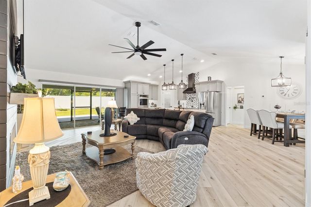 16394 SE 89TH TERRACE, Summerfield, FL 34491