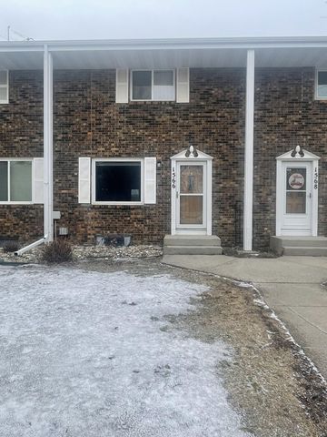 1566 27th Avenue S, Fargo, ND 58103