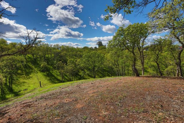 13332 Road Runner Loop, Red Bluff, CA 96080