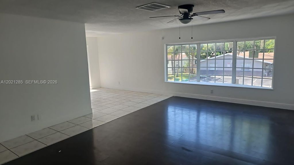 5300 NW 18th Ct 4I, Lauderhill, FL 33313