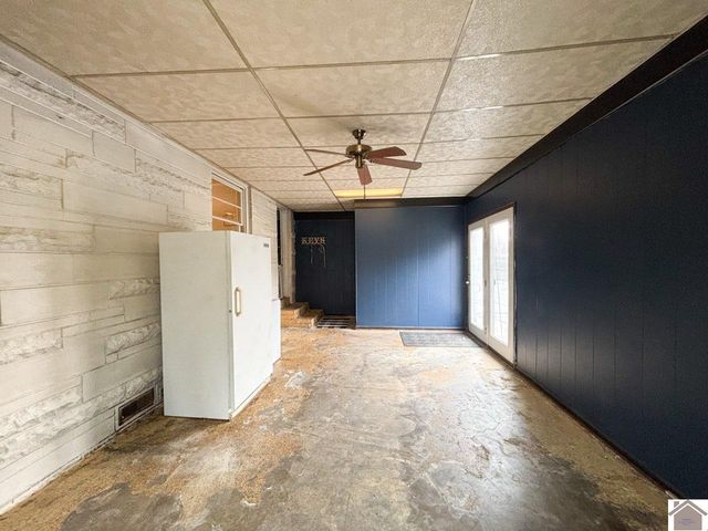 3005 Alpha Dr, Paducah, KY 42003