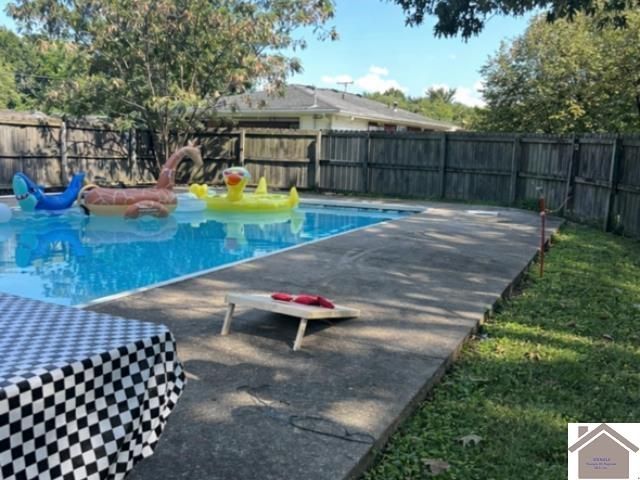 3005 Alpha Dr, Paducah, KY 42003