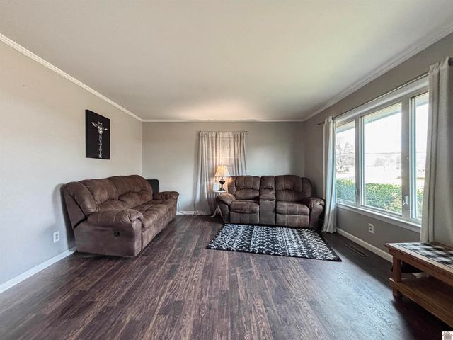 3005 Alpha Dr, Paducah, KY 42003