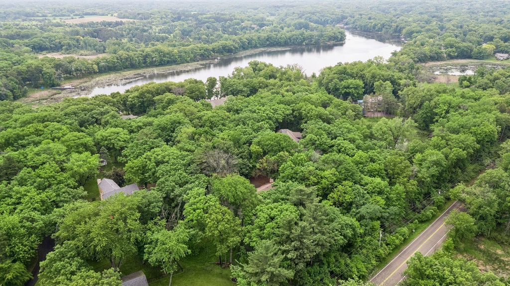 360 Quail Road, Dellwood, MN 55110 — photo 2