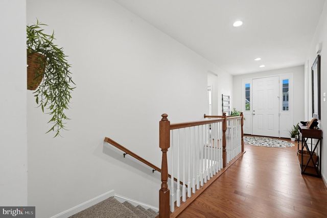 109 SHALLOW CREEK DR, Ranson, WV 25438