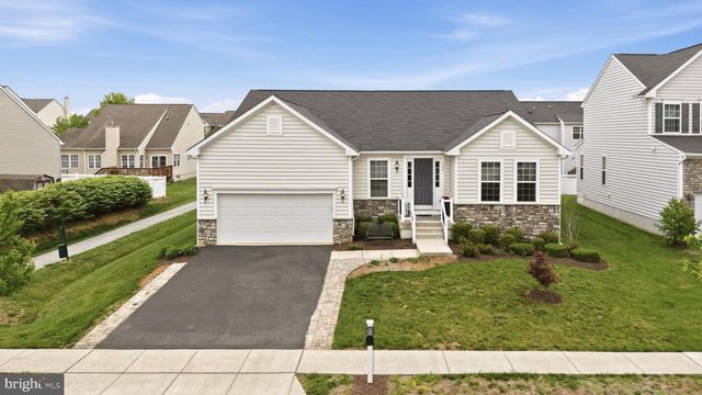 109 SHALLOW CREEK DR, Ranson, WV 25438