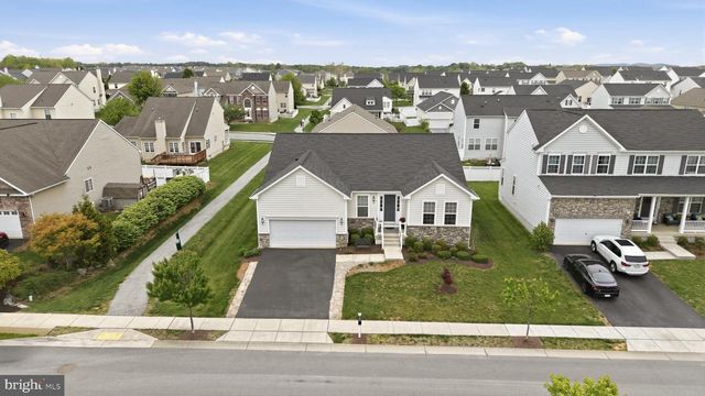 109 SHALLOW CREEK DR, Ranson, WV 25438