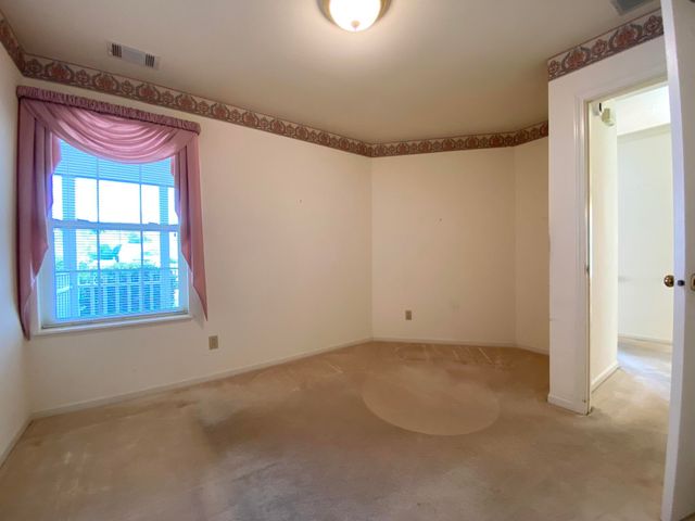 3301 Milestone Creek Court, Valparaiso, IN 46385