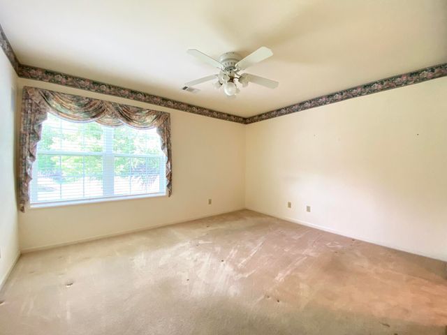 3301 Milestone Creek Court, Valparaiso, IN 46385
