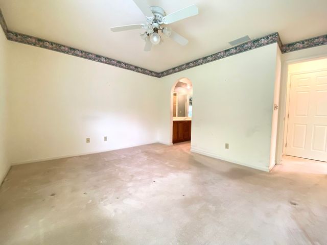 3301 Milestone Creek Court, Valparaiso, IN 46385