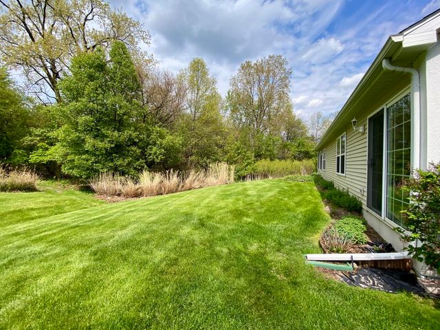 3301 Milestone Creek Court, Valparaiso, IN 46385