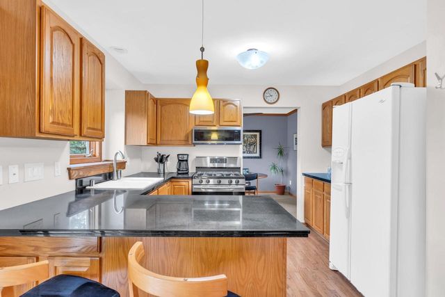 2520 Amber LANE, Mount Pleasant, WI 53406