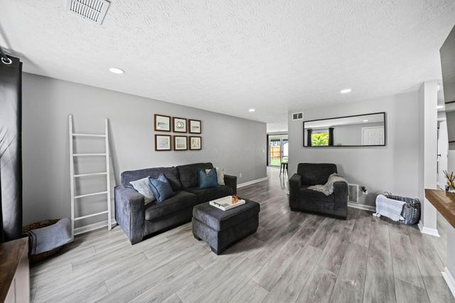 2224 Kilbourne Avenue, Columbus, OH 43229