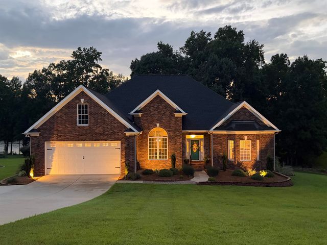 171 Shore Heights Drive, Inman, SC 29349
