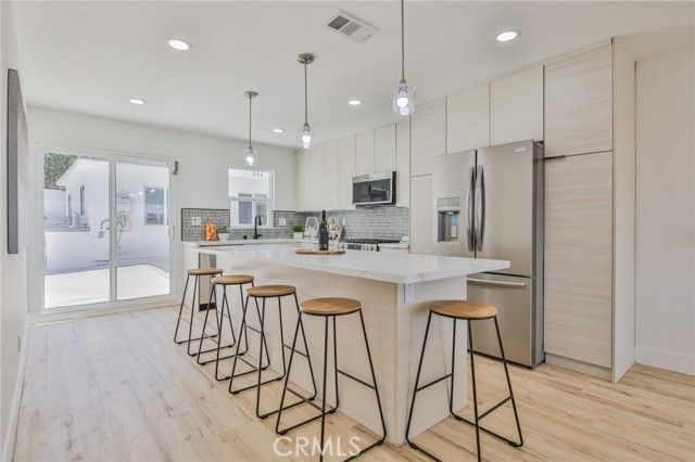 204 Via Colusa, Redondo Beach, CA 90277