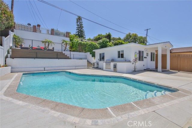 204 Via Colusa, Redondo Beach, CA 90277