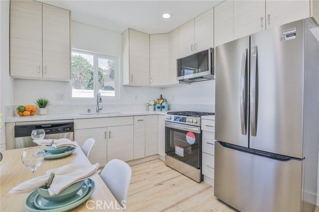 204 Via Colusa, Redondo Beach, CA 90277