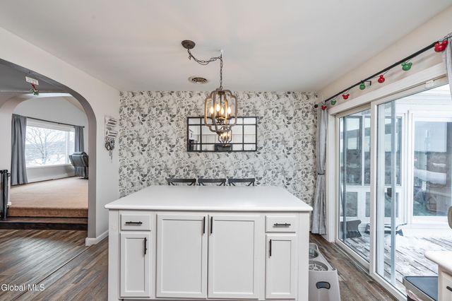 23 Geiser Road, North Greenbush, NY 12198