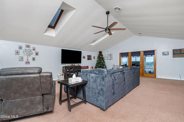 23 Geiser Road, North Greenbush, NY 12198