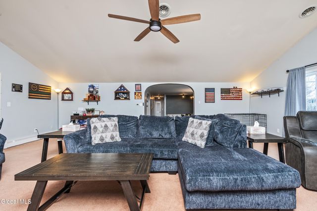 23 Geiser Road, North Greenbush, NY 12198